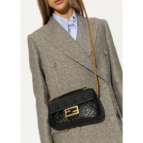 ❌❌SOLD! $3490 Fendi Baguette Medium Midi FF Leather Black Chain Shoulder Bag - Picture 2 of 16